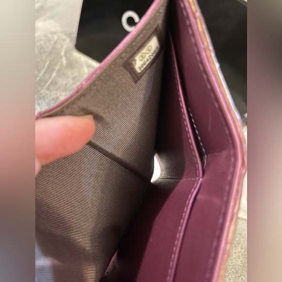 ❤️SOLD❤️🦄✨Auth CHANEL Iridescent Lambskin Small Quilted Flap Wallet in Purple - Picture 11 of 13